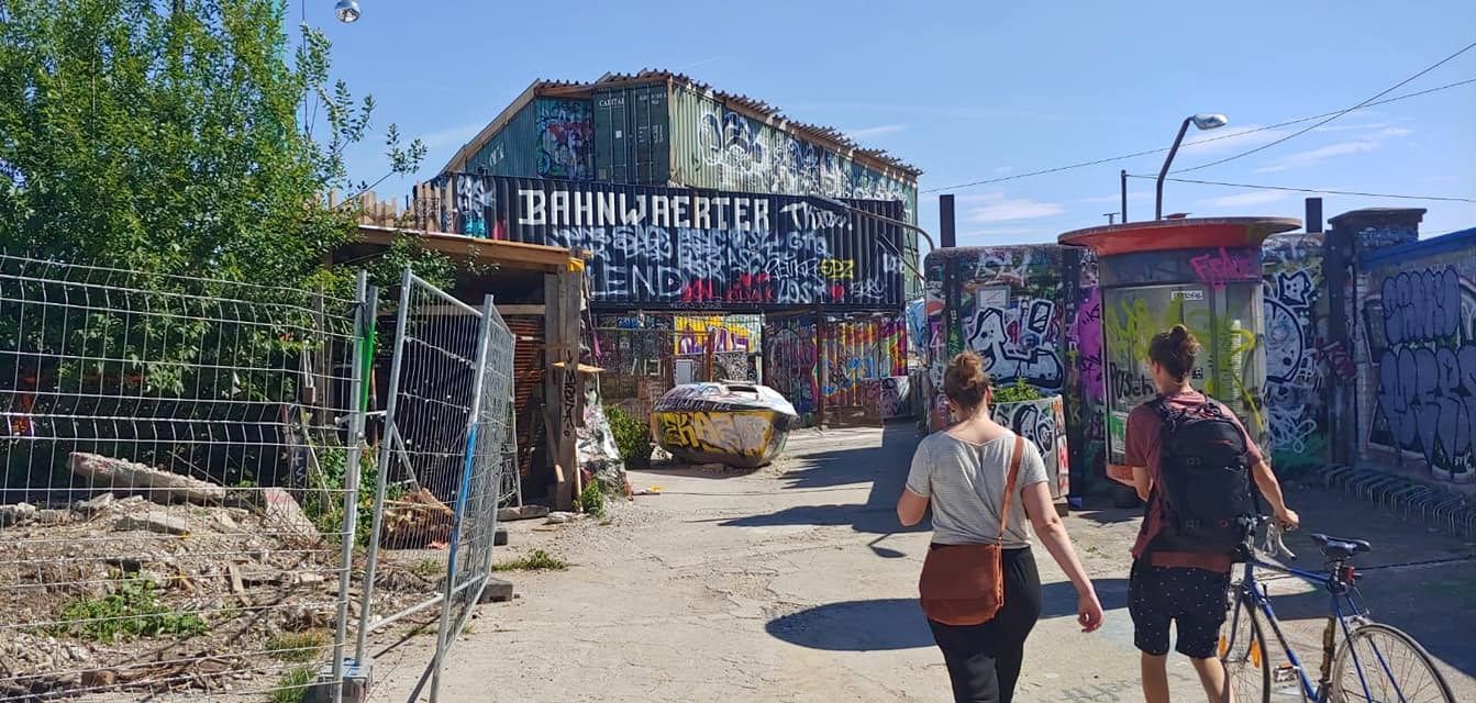 RIOT SHORTS im Bahnwärter Thiel