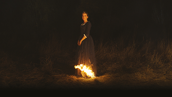 portrait-einer-jungen-frau-in-flammen_small02